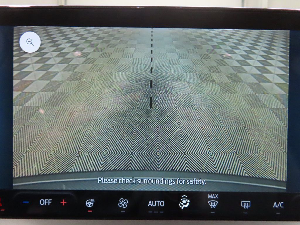 Used 2023 Ford Escape SE image 17