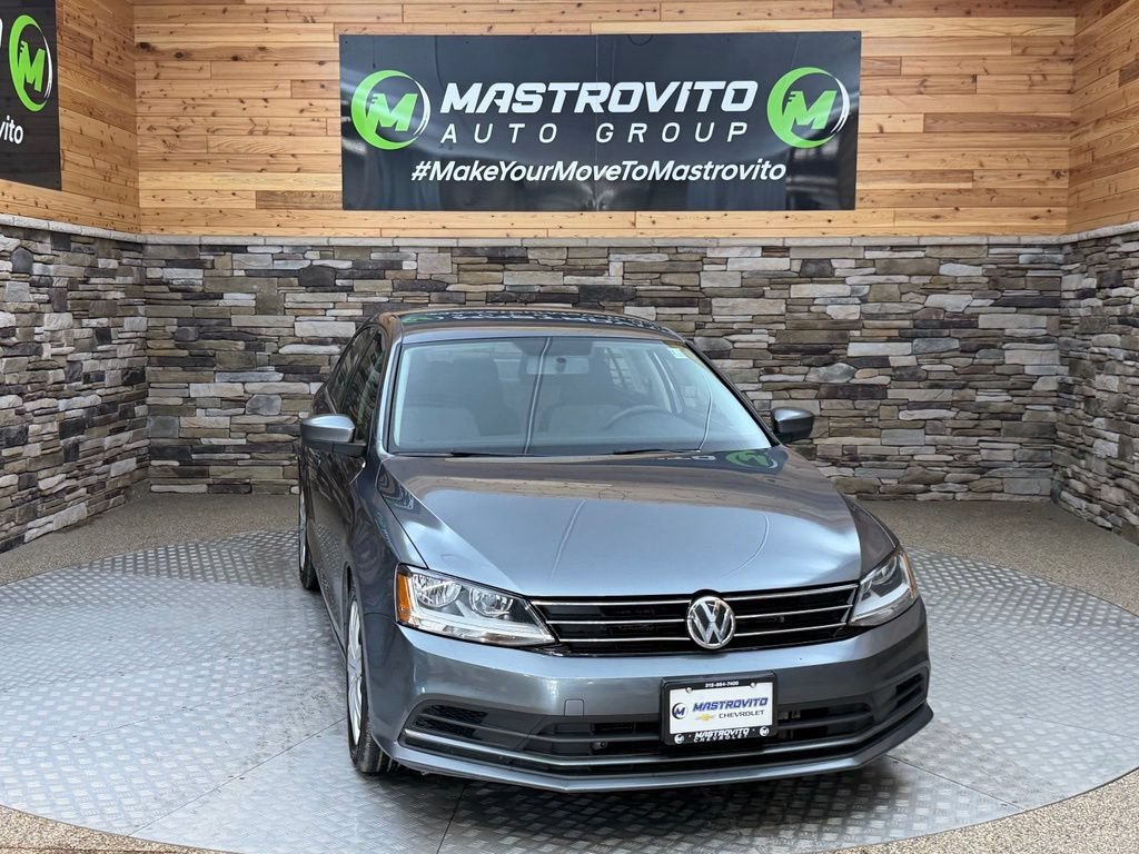 Used 2017 Volkswagen Jetta S FWD image 4