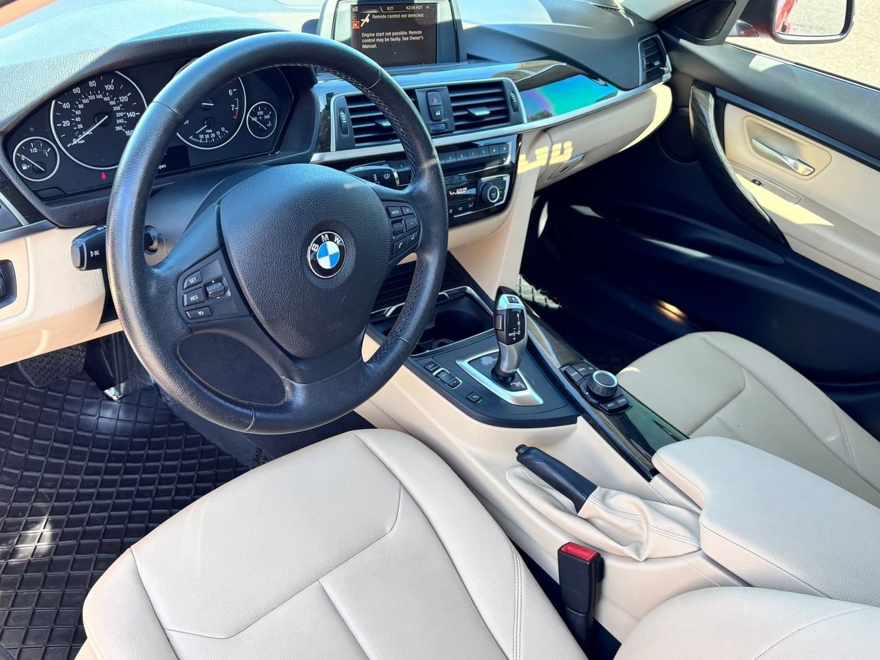 Used 2017 BMW 320i Sedan RWD image 16