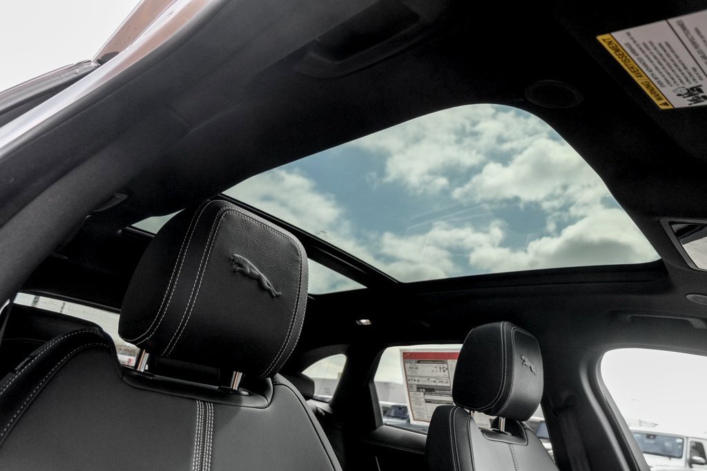 New 2026 Jaguar F-PACE R-Dynamic S image 22