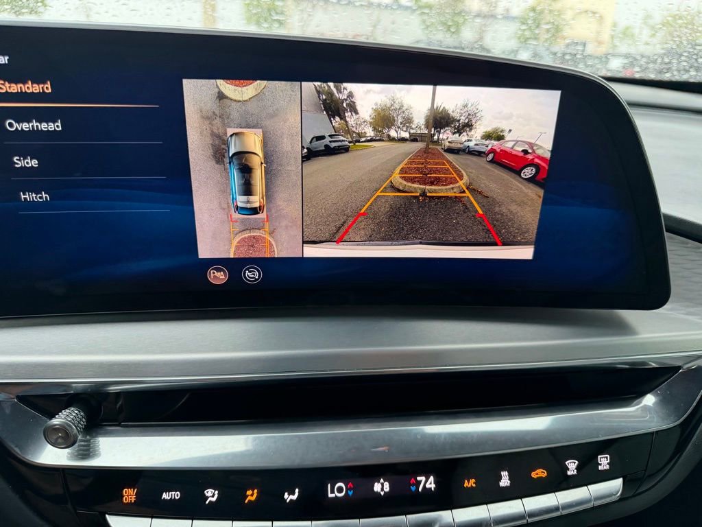 Used 2024 Cadillac Lyriq Sport image 30