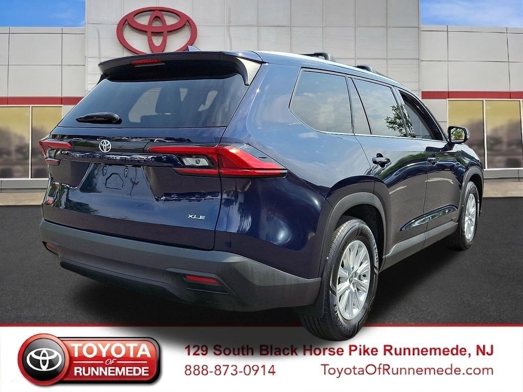Certified 2024 Toyota Grand Highlander FWD image 6