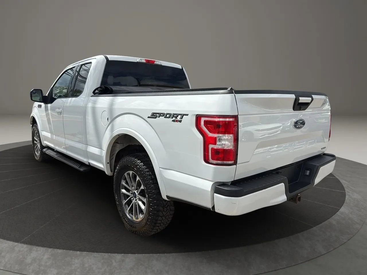 Used 2018 Ford F150 XLT w/ Equipment Group 301A Mid AWD/4WD image 7