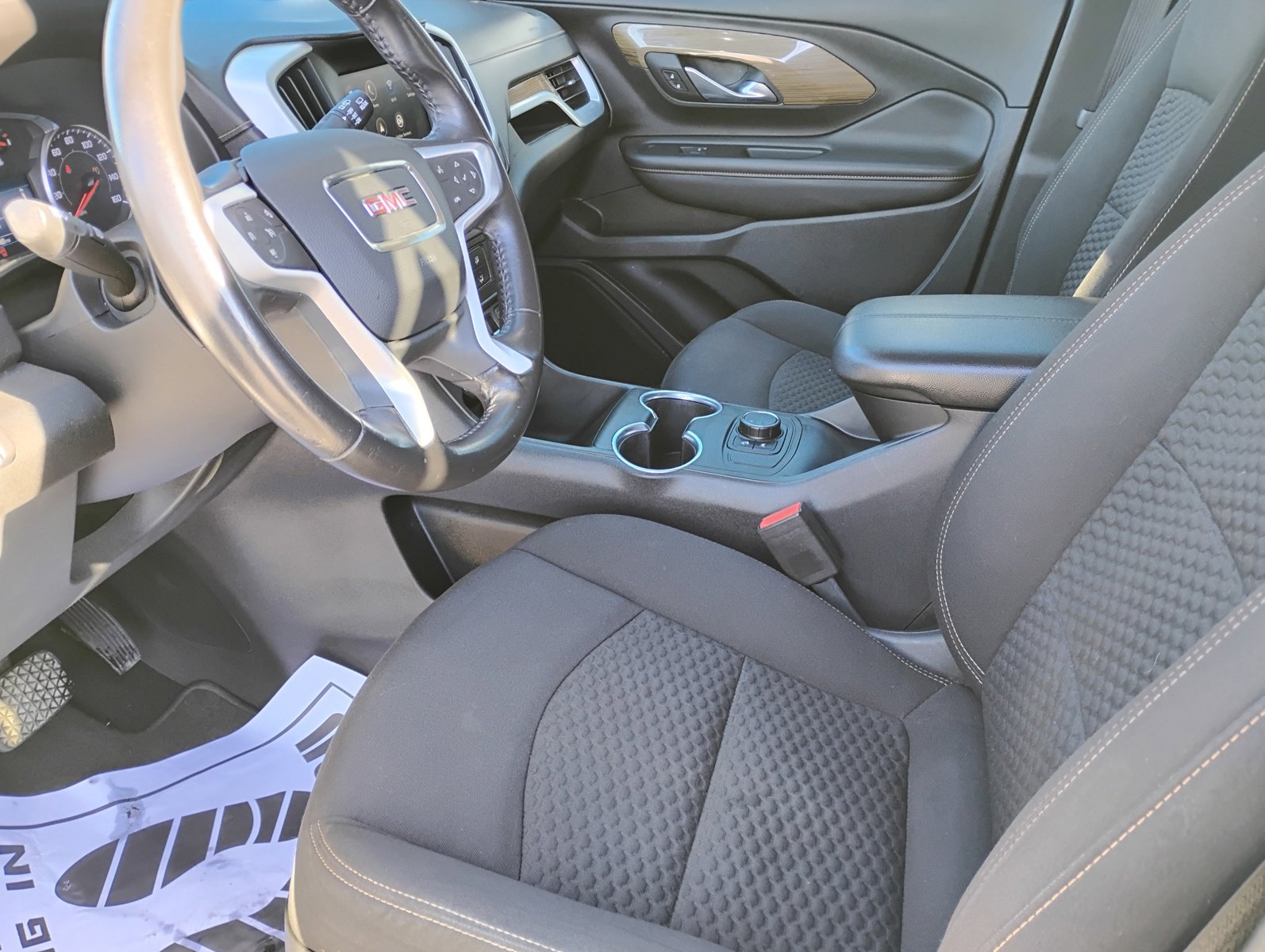 Used 2020 GMC Terrain SLE image 11