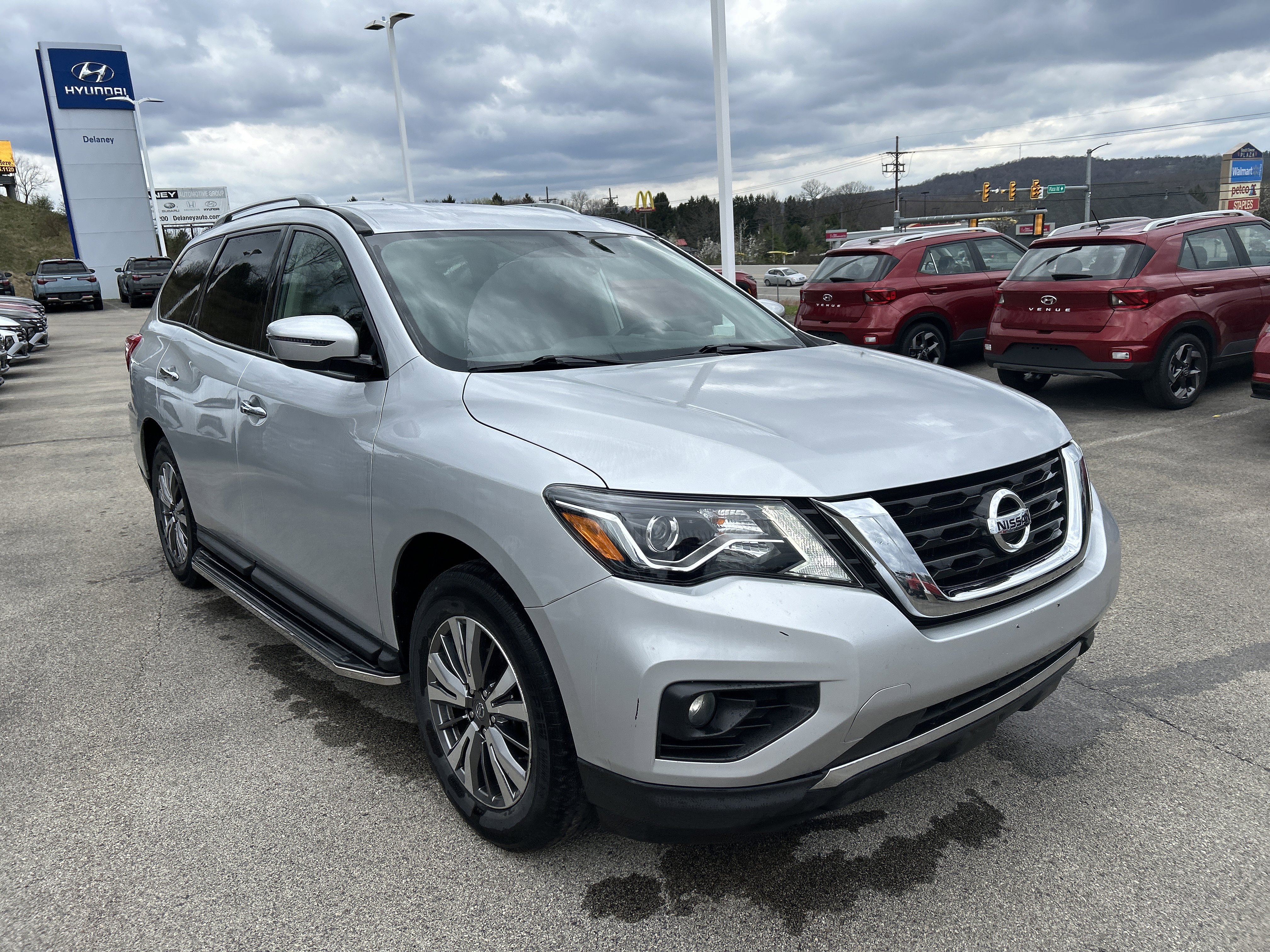 Used 2020 Nissan Pathfinder SV
