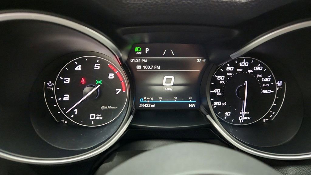 Used 2022 Alfa Romeo Stelvio Sprint image 14