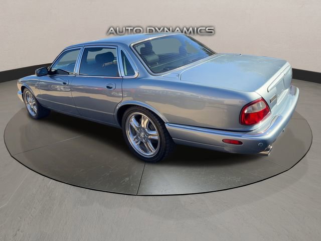 Used 2003 Jaguar XJ8 image 3