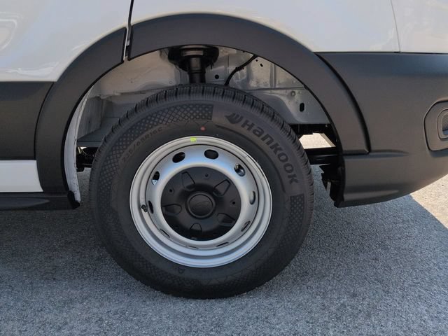 New 2027 Ford Transit 250 148 Medium Roof w/ Load Area Protection Package RWD image 10