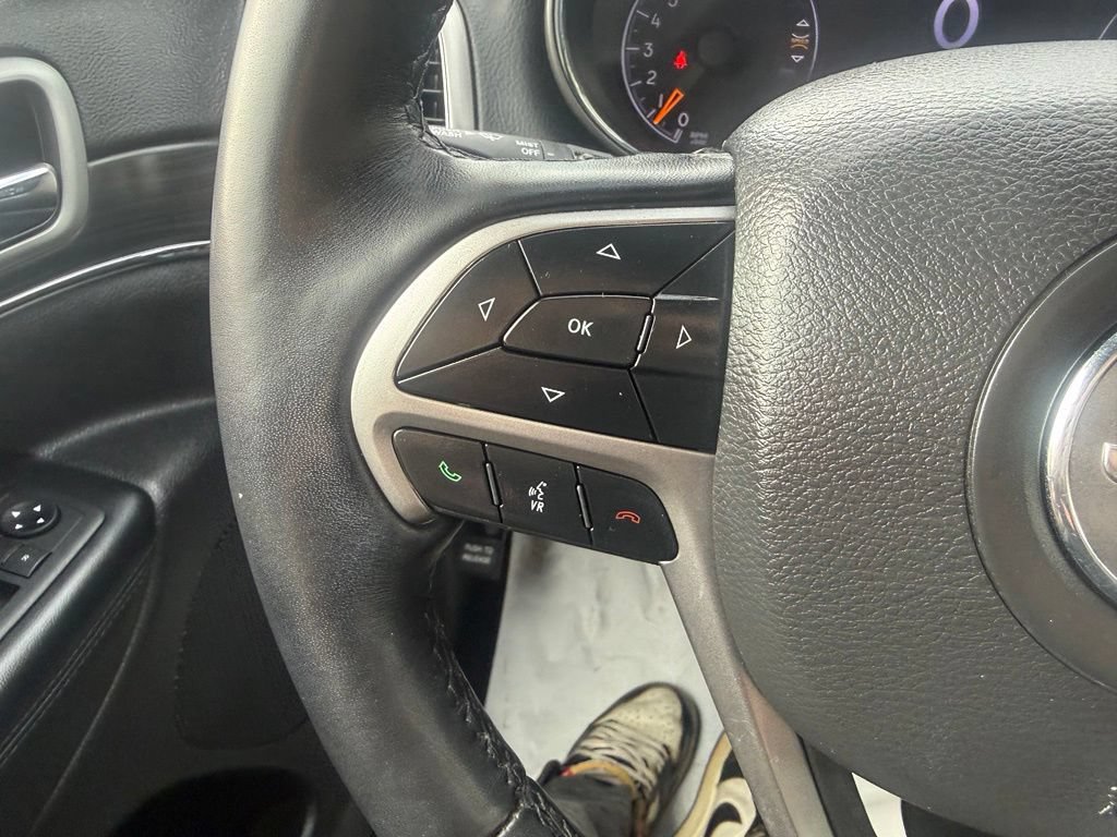 Used 2022 Jeep Grand Cherokee Limited AWD/4WD image 15