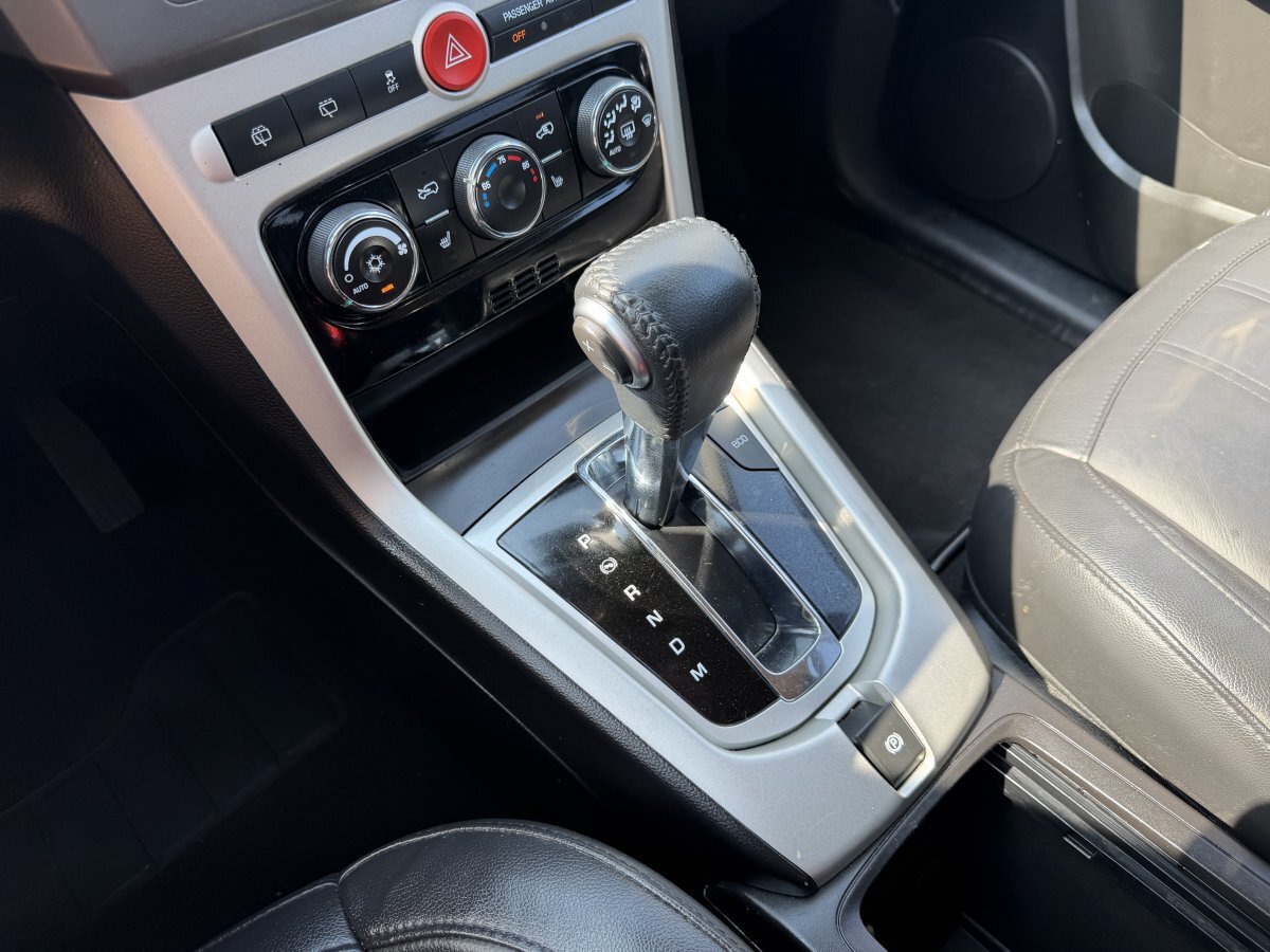 Used 2015 Chevrolet Captiva Sport LT w/ Convenience Package FWD image 23