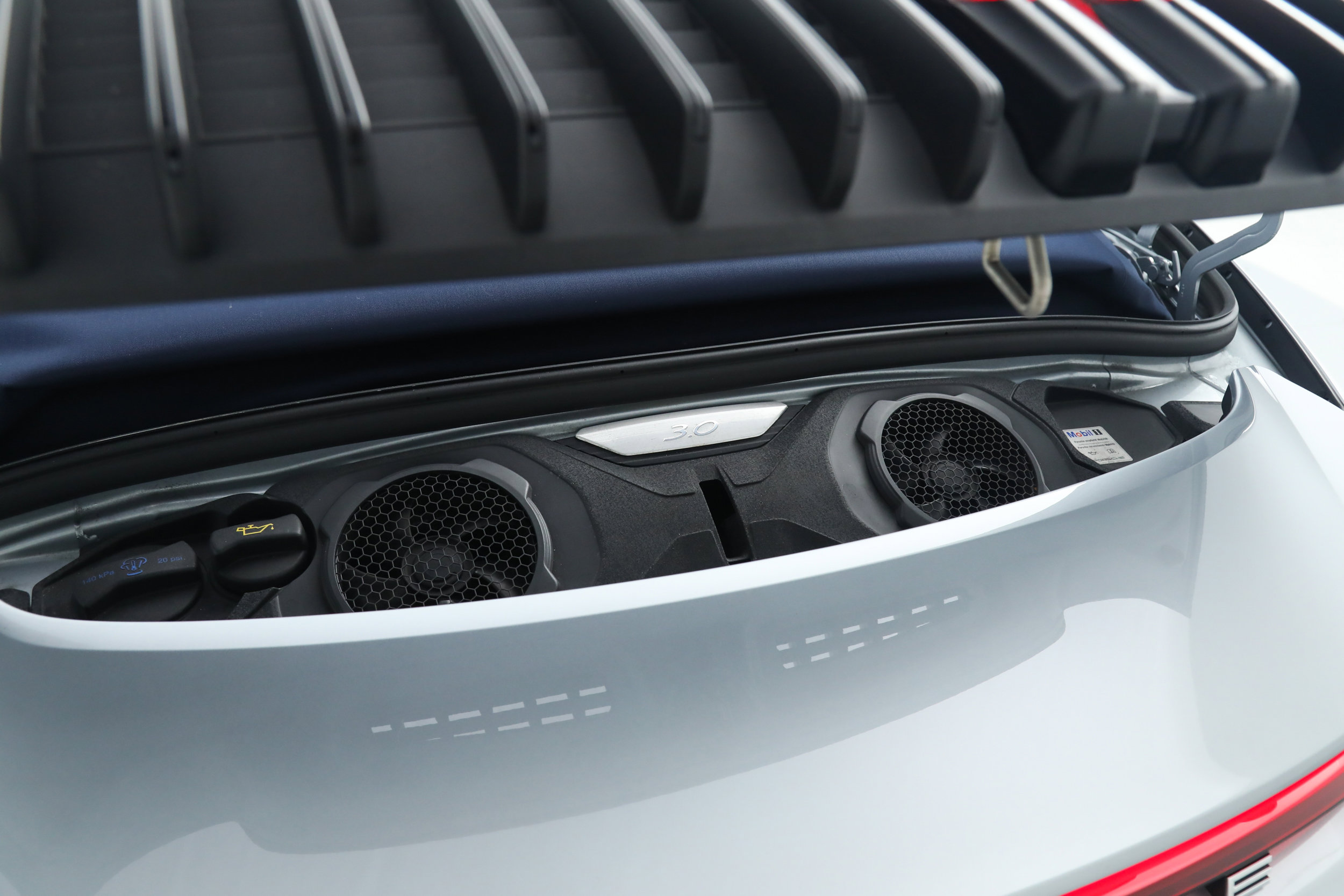 Used 2022 Porsche 911 Carrera RWD image 34