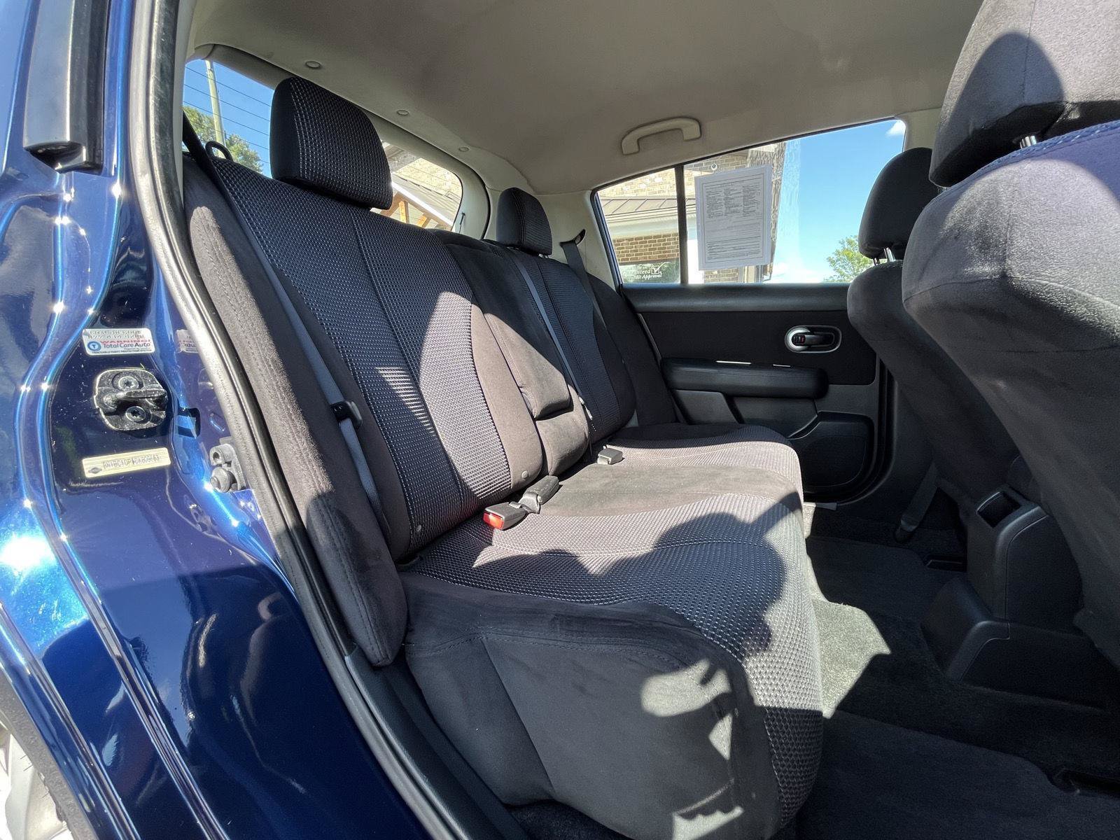 Used 2012 Nissan Versa Hatchback w/ SL Navigation Pkg FWD image 12