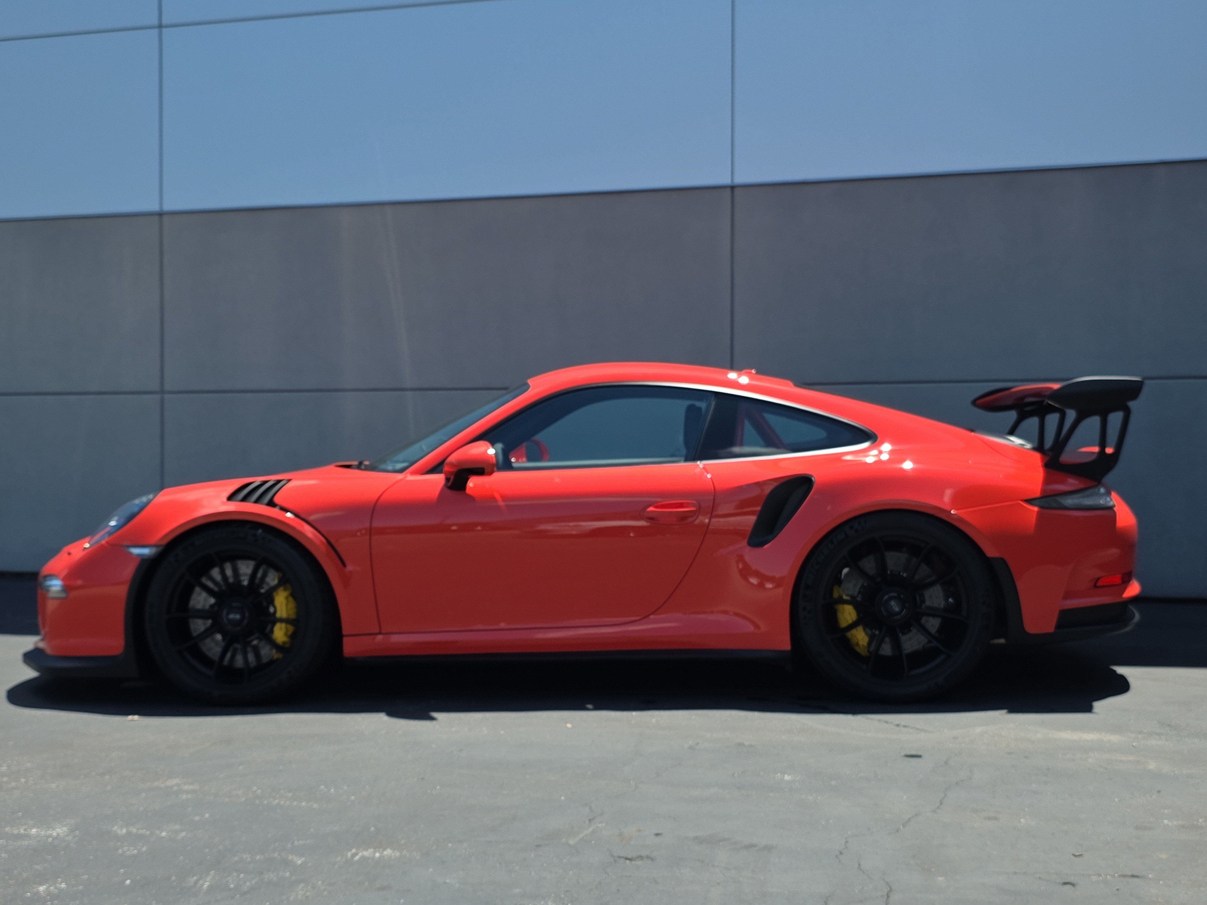 Certified 2016 Porsche 911 GT3 RS RWD image 2