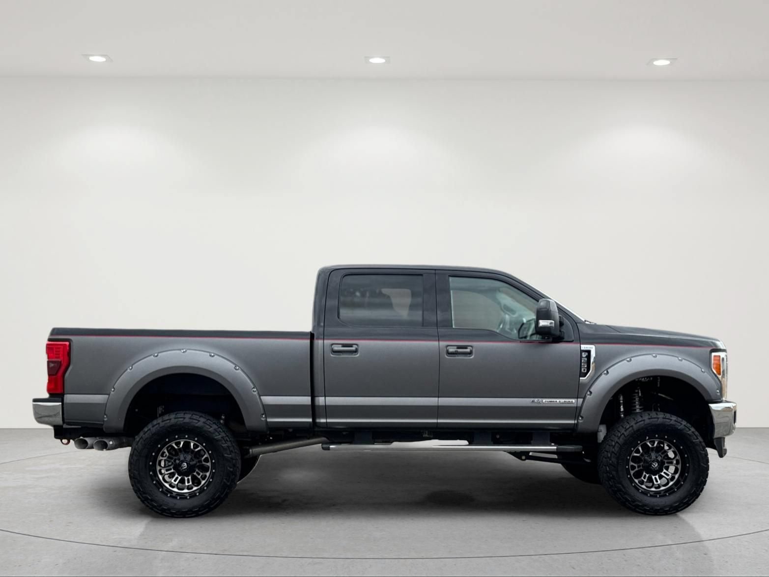 Used 2017 Ford F250 Lariat w/ Lariat Ultimate Package AWD/4WD image 7