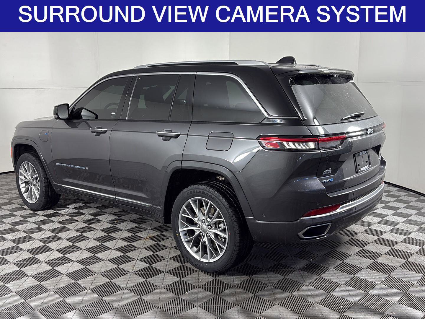 Used 2022 Jeep Grand Cherokee Summit w/ Advanced Protech Group IV image 7