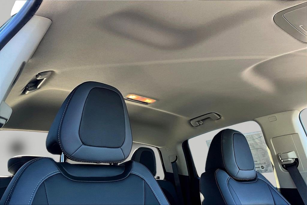 Used 2021 Chevrolet Colorado Z71 w/ Safety Package image 28