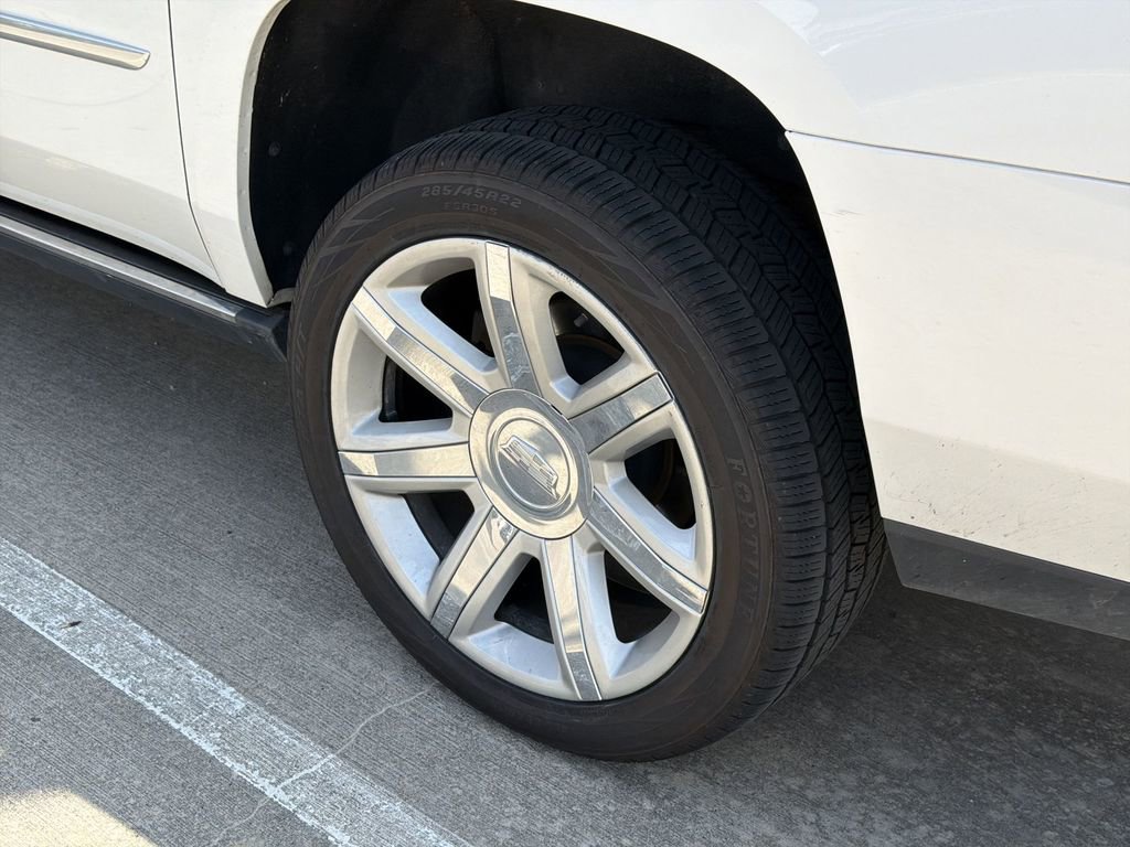 Used 2018 Cadillac Escalade ESV Premium Luxury AWD/4WD image 5