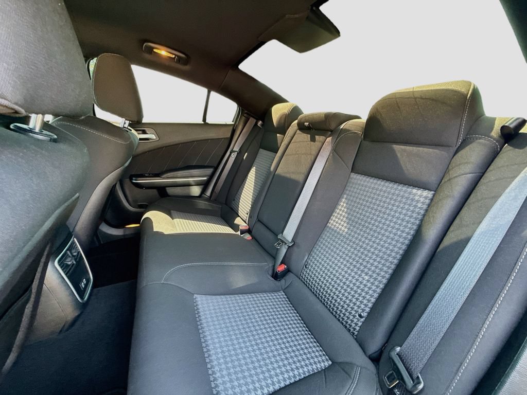 Used 2023 Dodge Charger Scat Pack w/ Technology Group RWD image 23