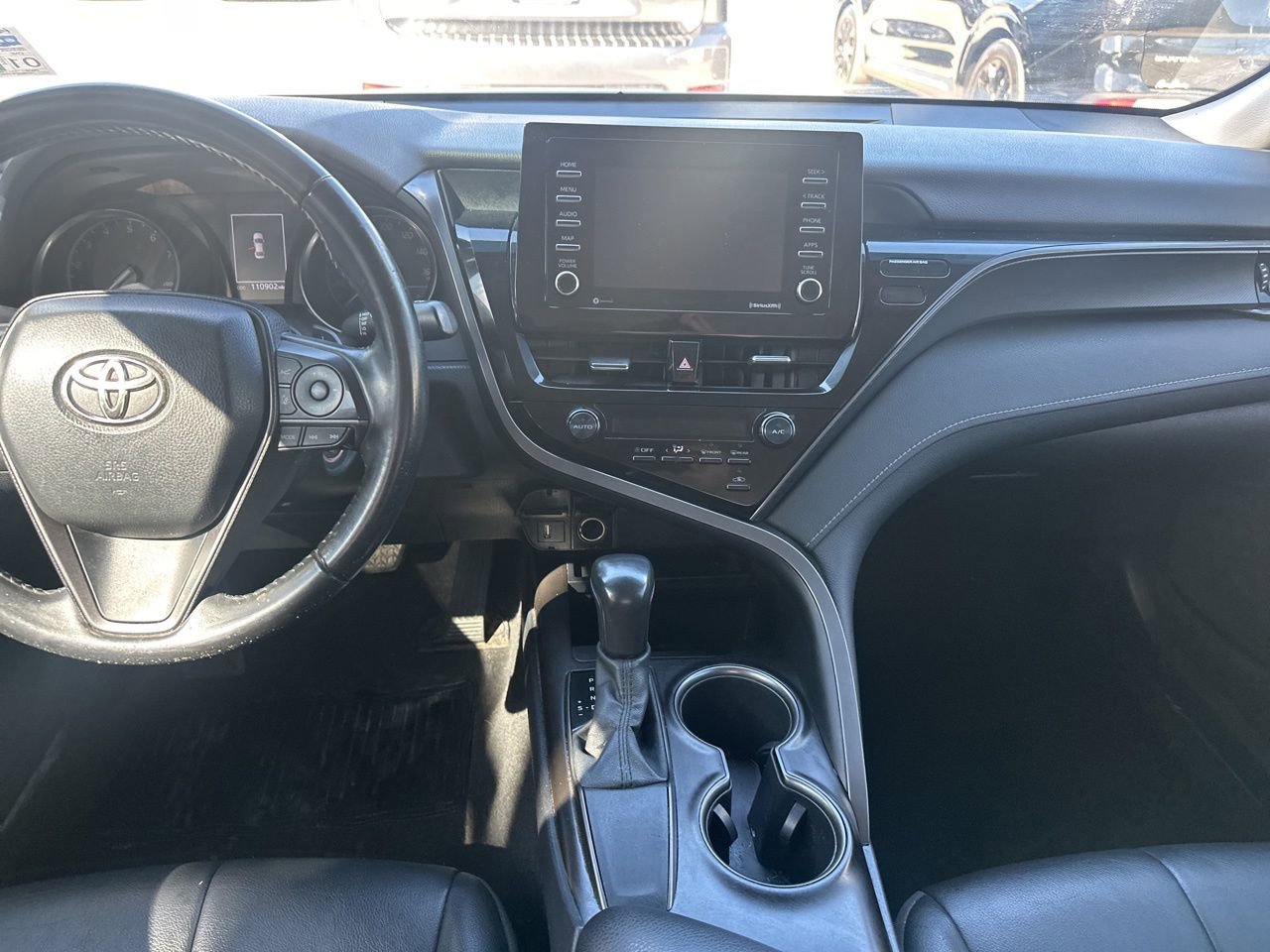 Used 2021 Toyota Camry SE image 10