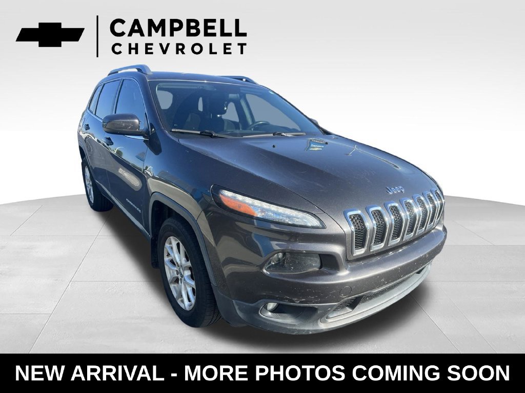 Used 2015 Jeep Cherokee Latitude w/ Comfort/Convenience Group AWD/4WD image 7