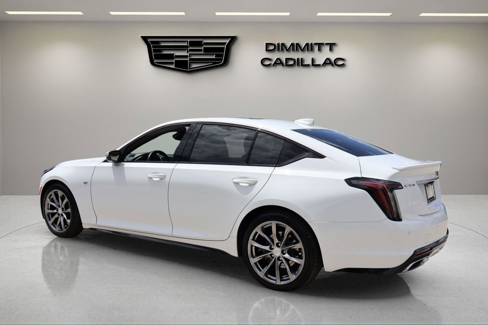 Used 2020 Cadillac CT5 Sport image 3