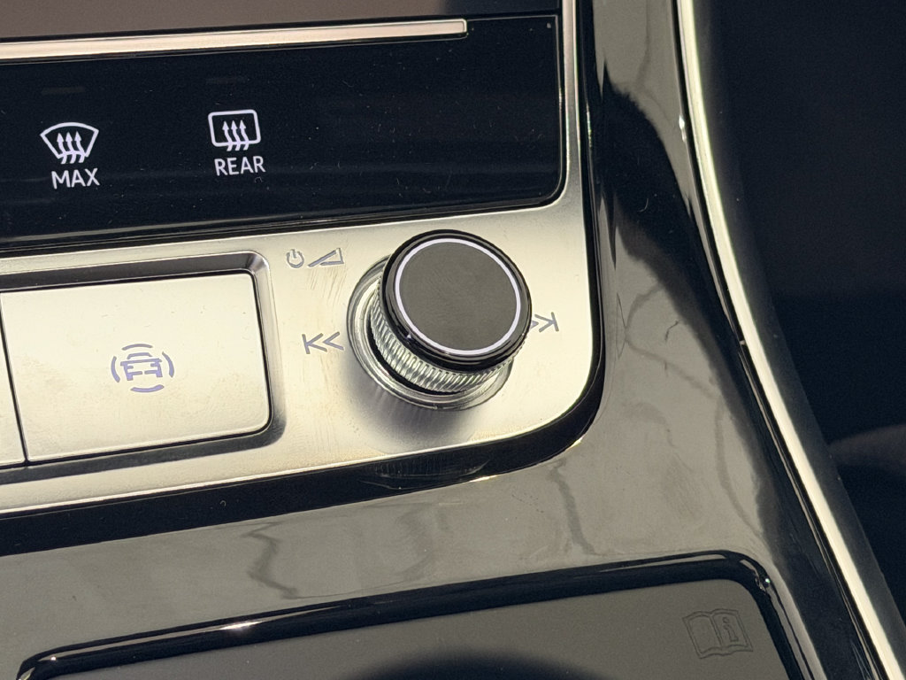 New 2026 Audi SQ7 Prestige AWD/4WD image 23