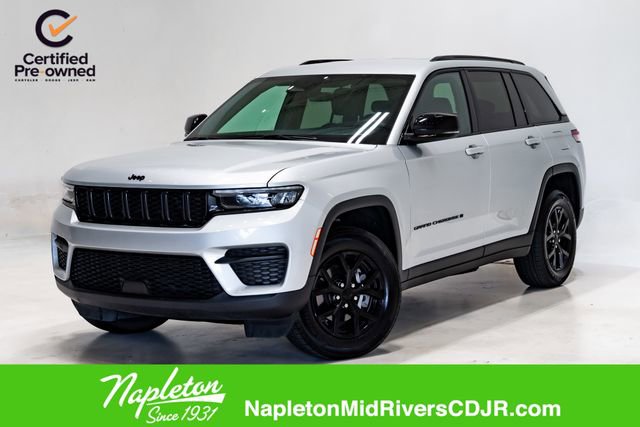 Used 2025 Jeep Grand Cherokee Altitude image 1