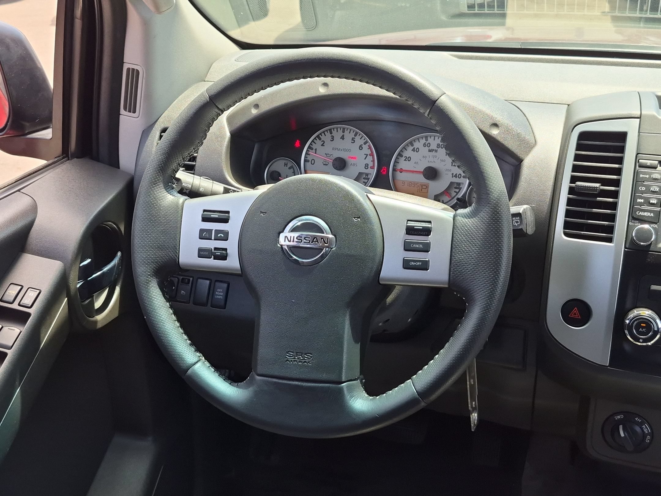 Used 2013 Nissan Xterra PRO-4X AWD/4WD image 11