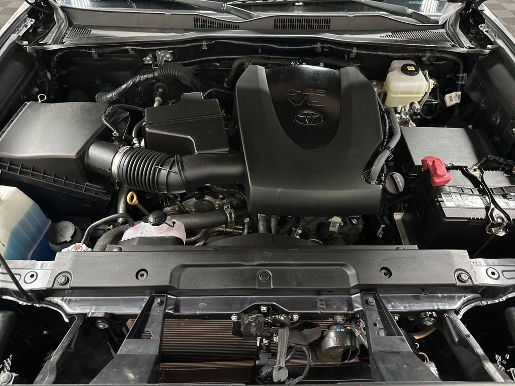 Used 2021 Toyota Tacoma TRD Off-Road w/ Technology Package image 39