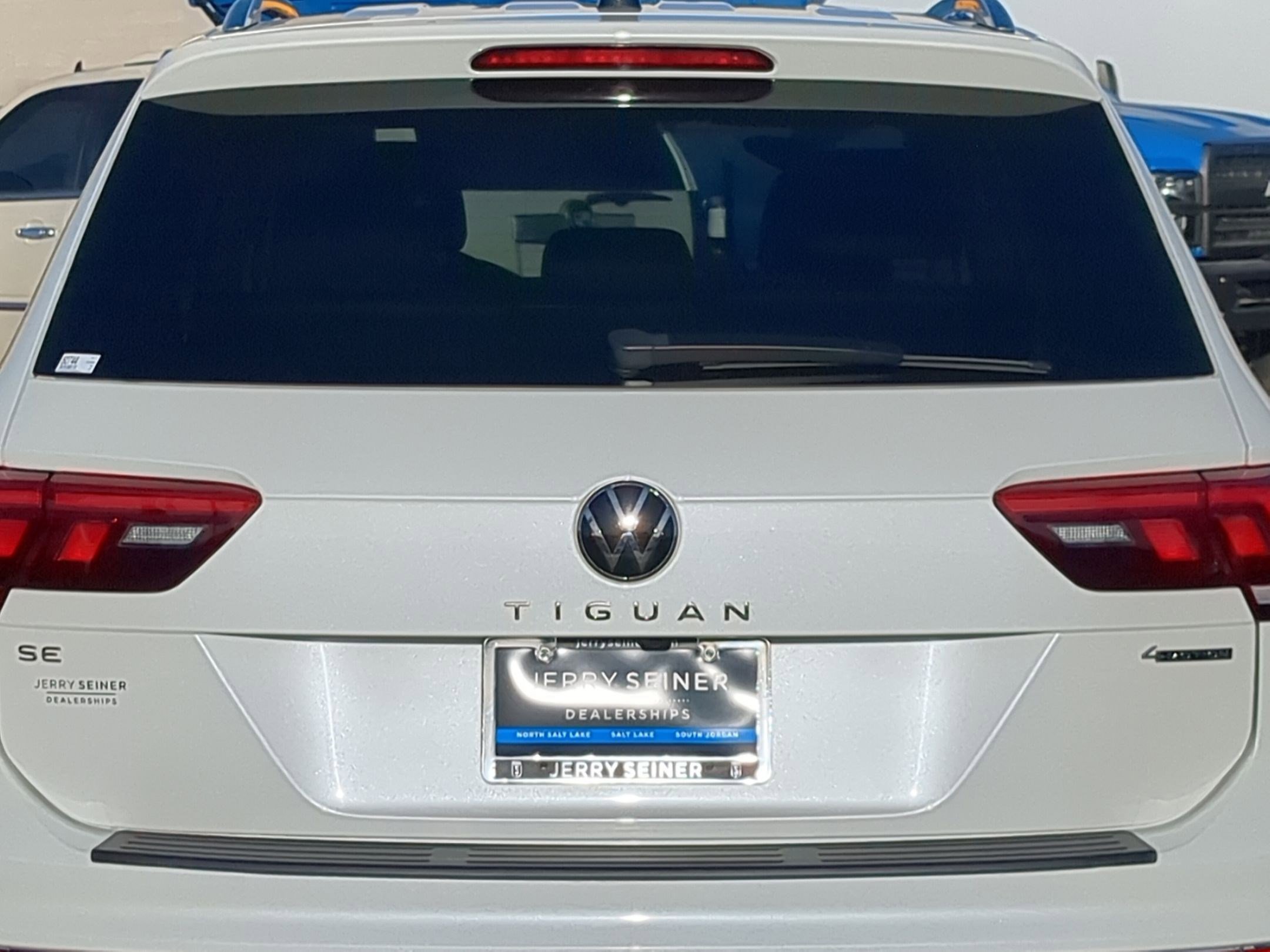 Used 2023 Volkswagen Tiguan SE image 14