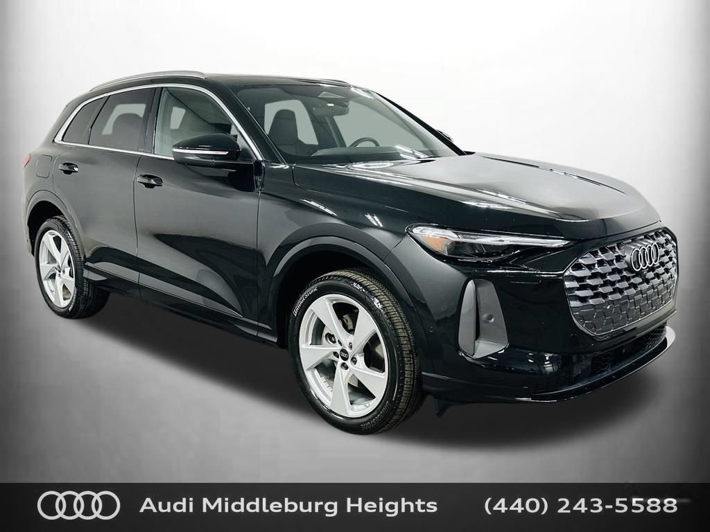 Certified 2025 Audi Q5 Premium Plus w/ Premium Plus AWD/4WD image 1