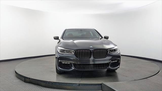 Used 2019 BMW 750i w/ Executive Package RWD image 12