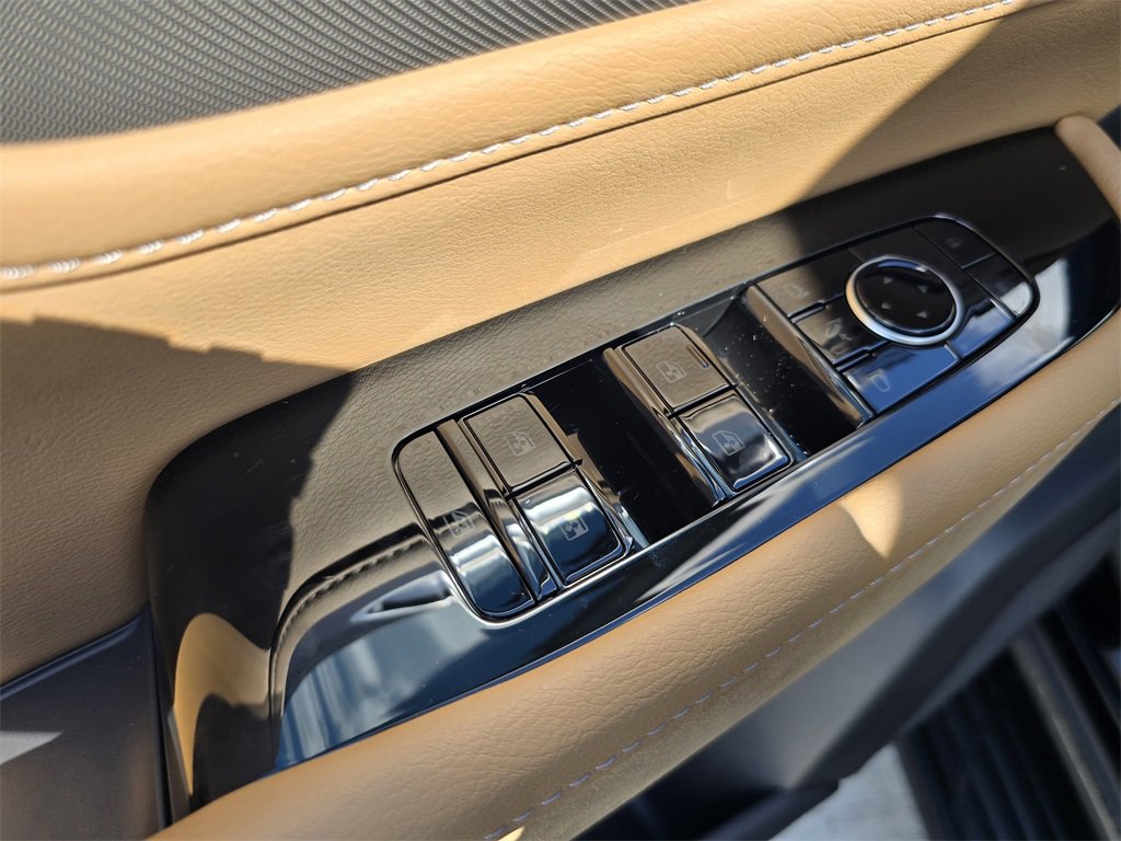 New 2026 INFINITI QX80 Luxe w/ Cargo Package image 18