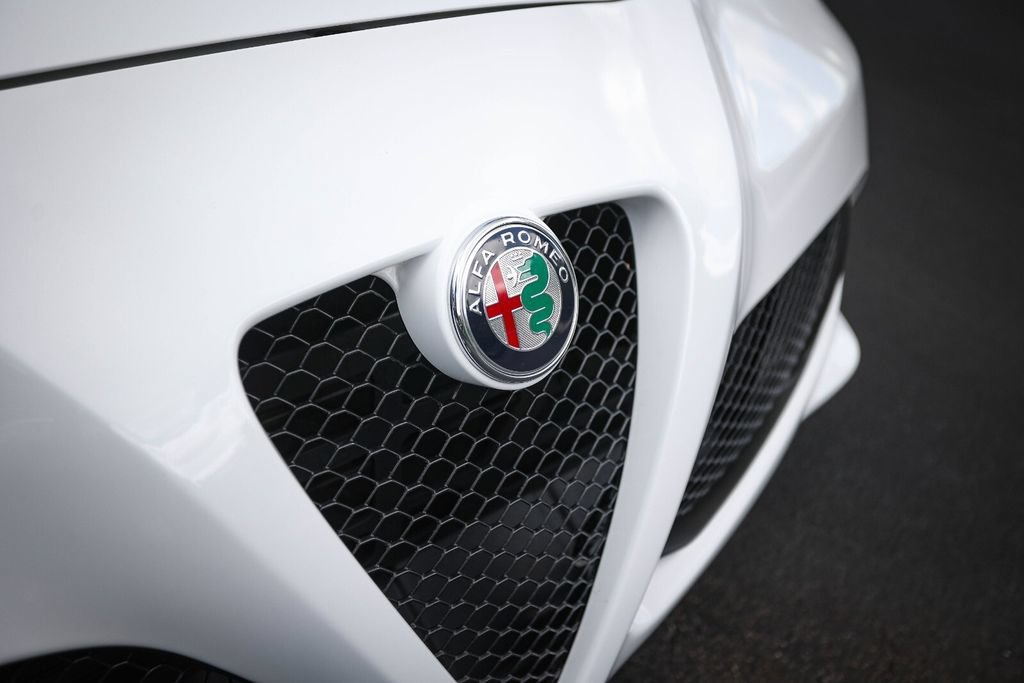 Used 2017 Alfa Romeo 4C Coupe w/ Coupe Track Package 1 RWD image 11