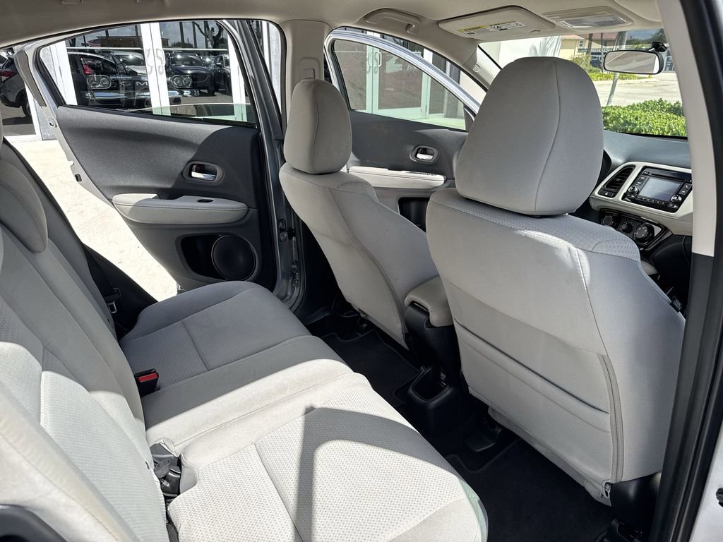 Used 2020 Honda HR-V LX image 34