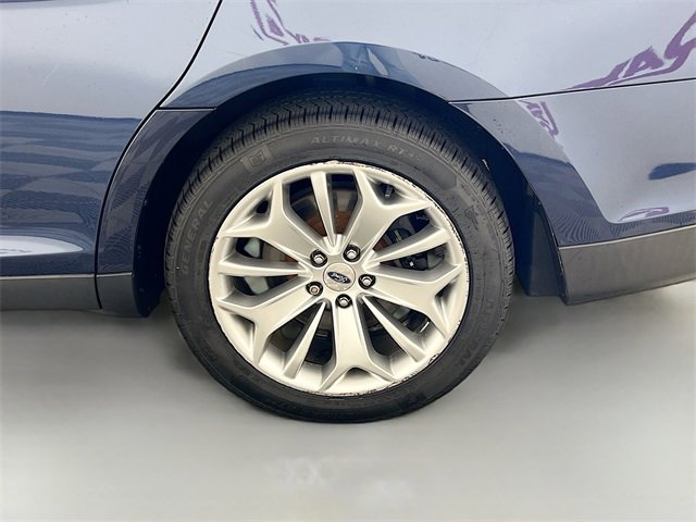 Used 2016 Ford Taurus Limited image 33