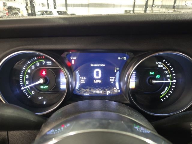 Used 2023 Jeep Wrangler Unlimited Sahara w/ Cold Weather Group image 17