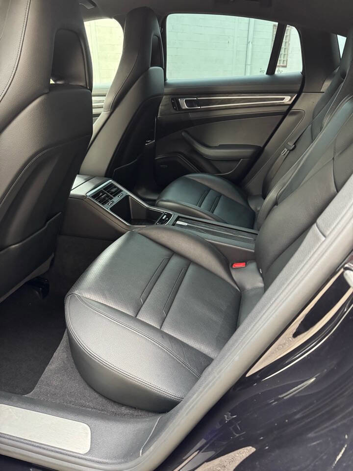 Used 2017 Porsche Panamera 4S image 17