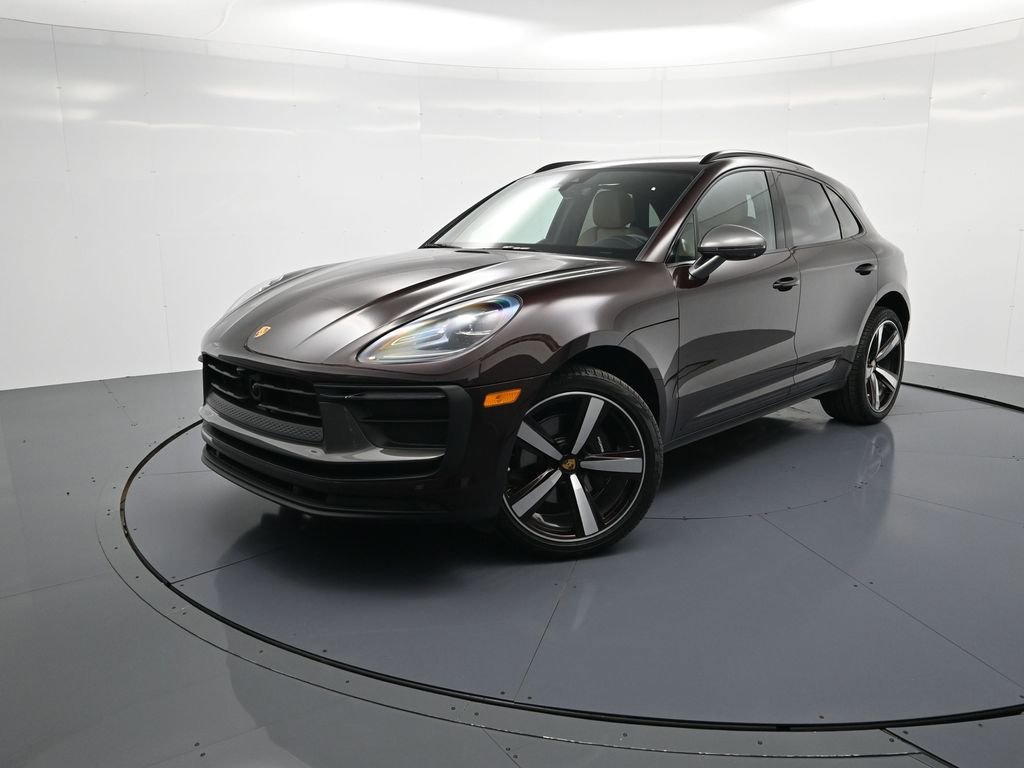 Certified 2023 Porsche Macan Turbo image 1