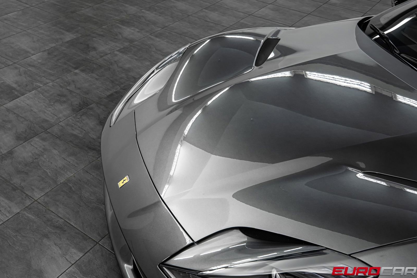 Used 2021 Ferrari 812 GTS RWD image 11