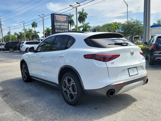 Used 2022 Alfa Romeo Stelvio Ti AWD/4WD image 23