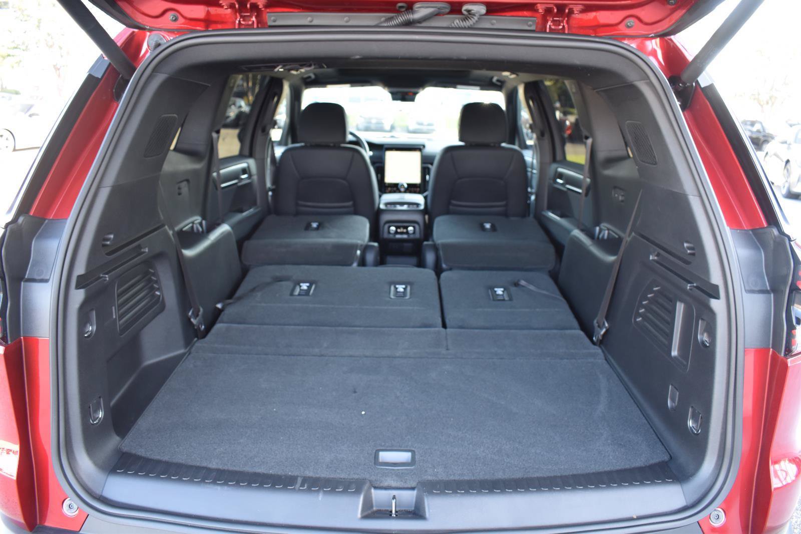 Used 2026 GMC Acadia AT4 w/ Luxury Package AWD/4WD image 66