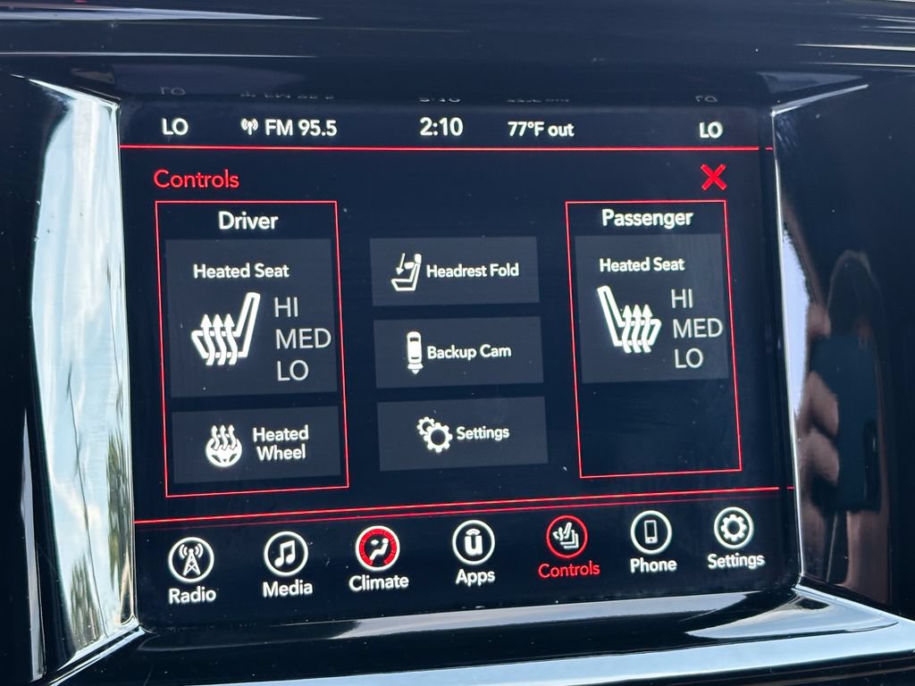Used 2024 Dodge Durango SXT w/ 3rd Row Seating Group AWD/4WD image 32