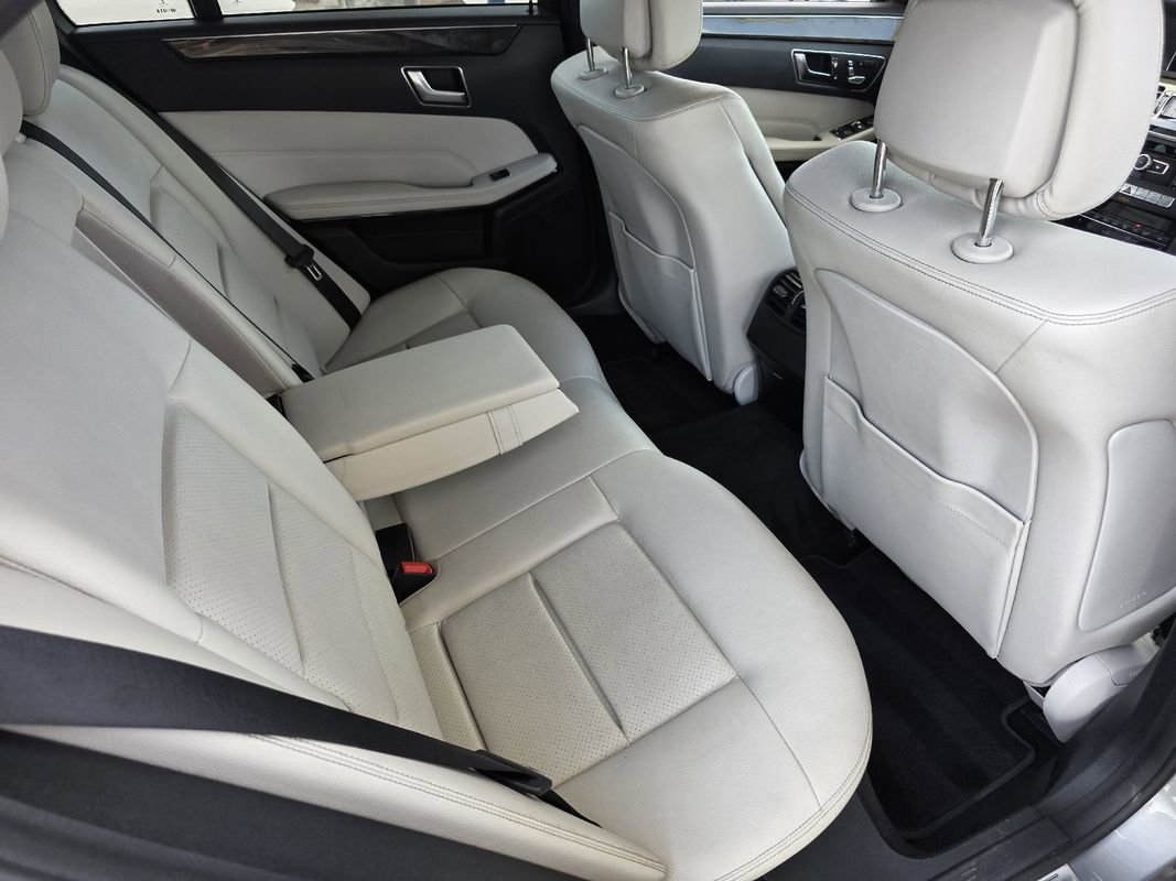 Used 2014 Mercedes-Benz E 250 BlueTEC Sedan image 26
