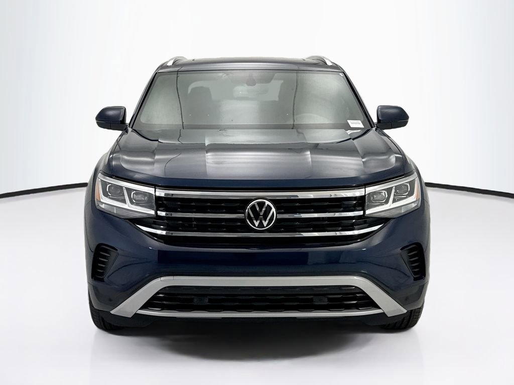 Used 2023 Volkswagen Atlas Cross Sport SE FWD image 2