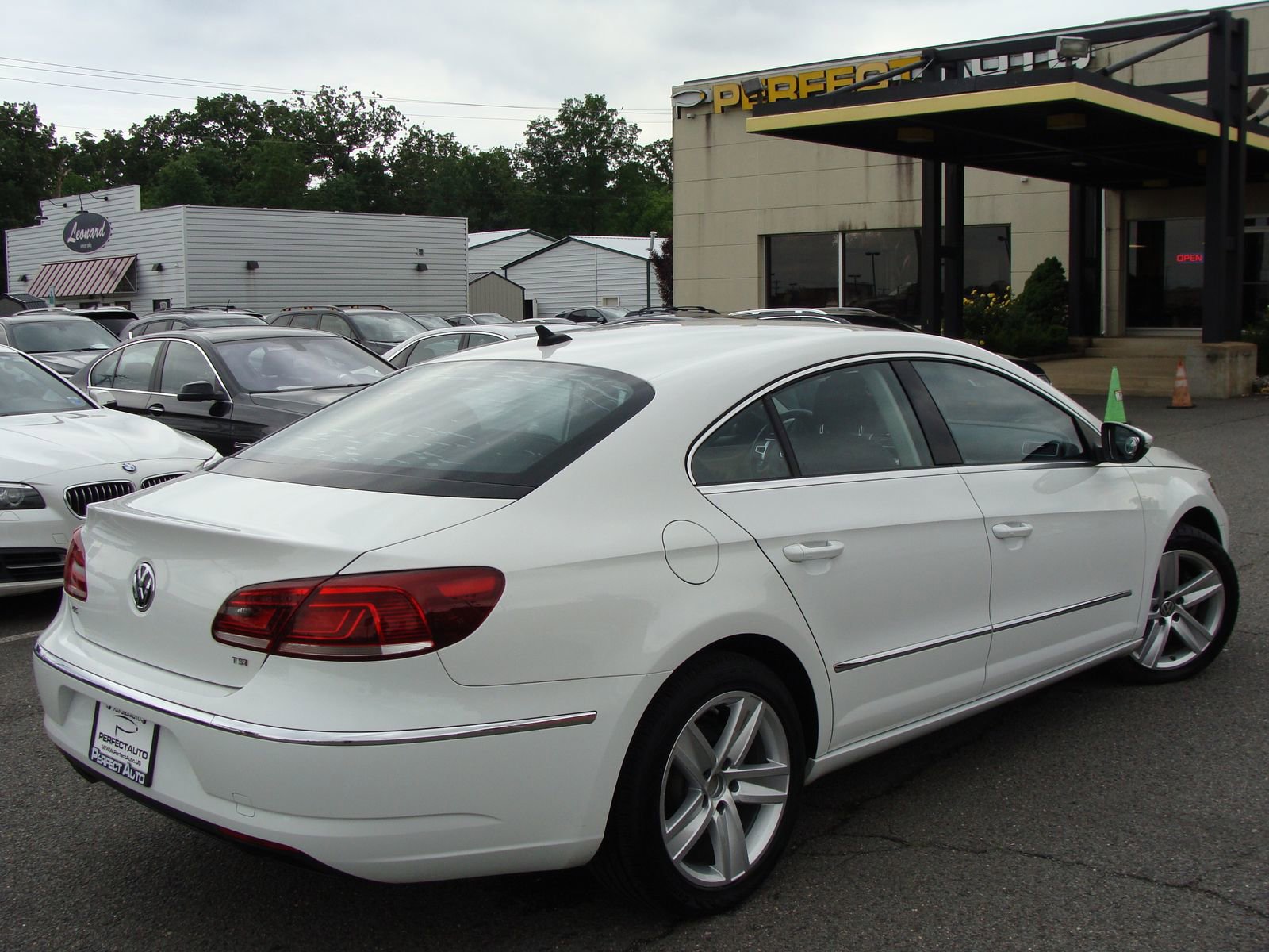 Used 2016 Volkswagen CC Sport FWD image 6
