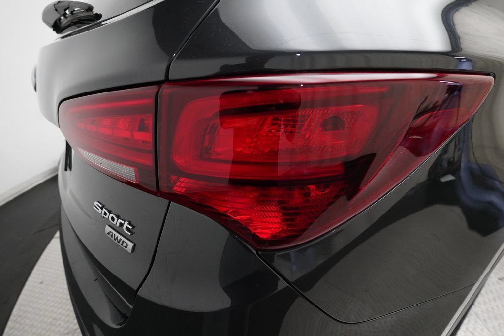 Used 2018 Hyundai Santa Fe Sport AWD/4WD image 33
