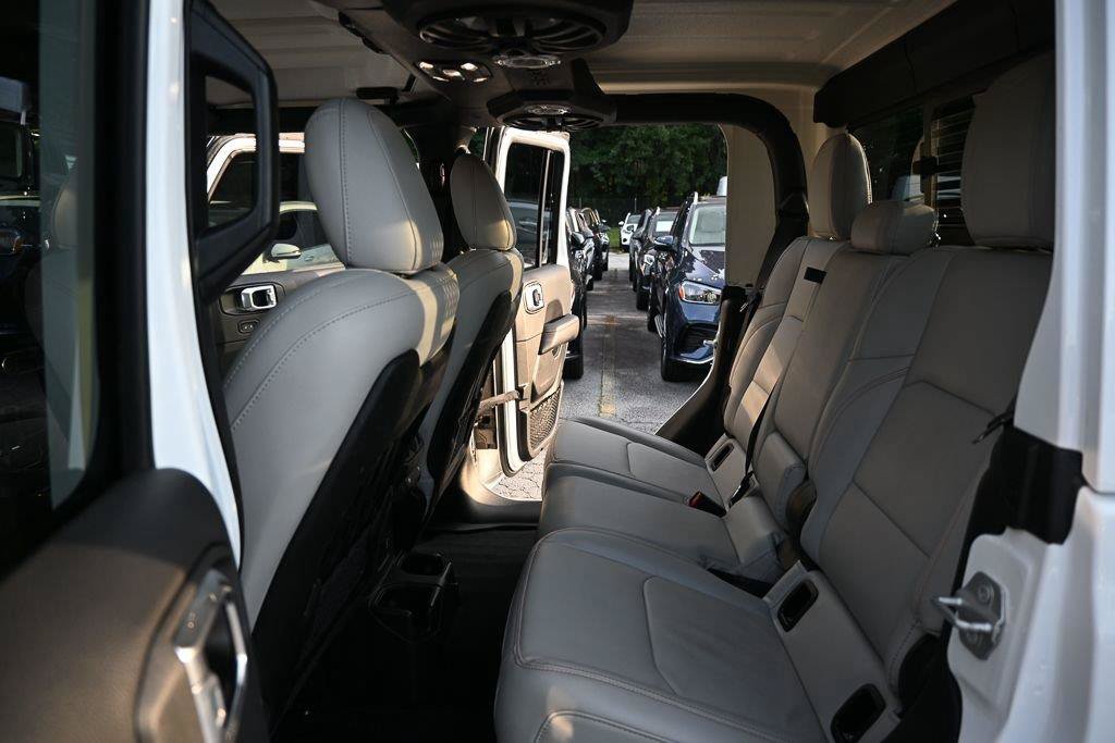 Used 2022 Jeep Gladiator Mojave w/ Cold Weather Group AWD/4WD image 19