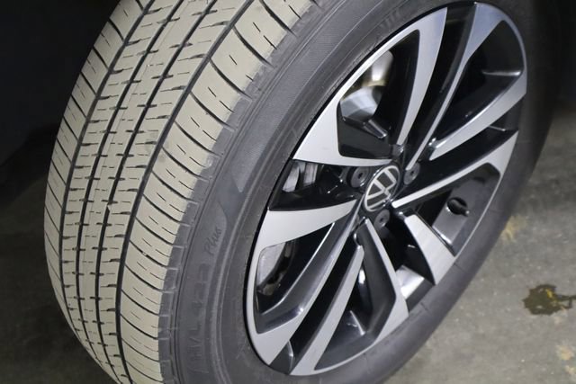 Used 2022 Volkswagen Tiguan S AWD/4WD image 35
