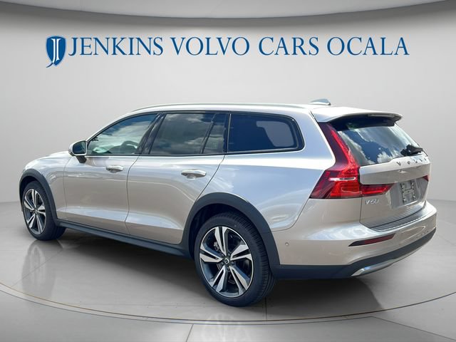 New 2026 Volvo V60 B5 Cross Country Plus w/ Protection Package Premier AWD/4WD image 5